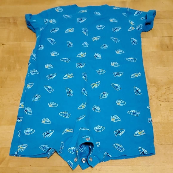 ⭐ 2/$20 bundle ⭐ 9m lot - Picture 3 of 11